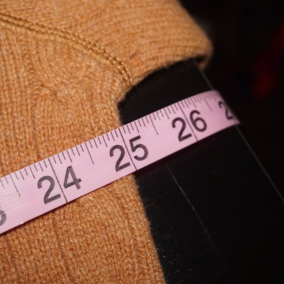 Vintage Y2K Banana Republic Wool Angora Cashmere Cable Knit Sweater - Picture 6 of 7